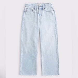 Abercrombie & Fitch Curve Love Mid Rise Cropped Slouchy Jean - Light Wash